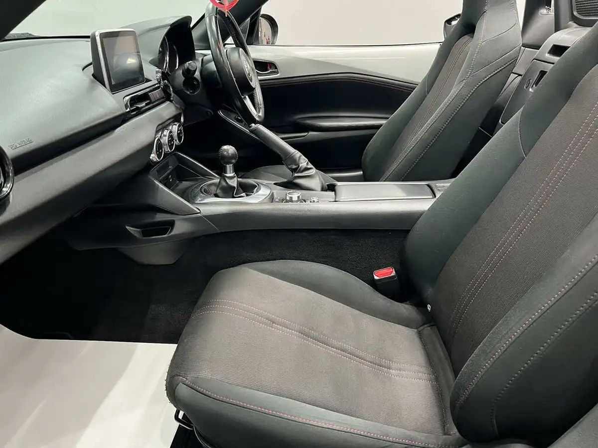 2015-mazda-mx-5-15-se-l-nav-big-47