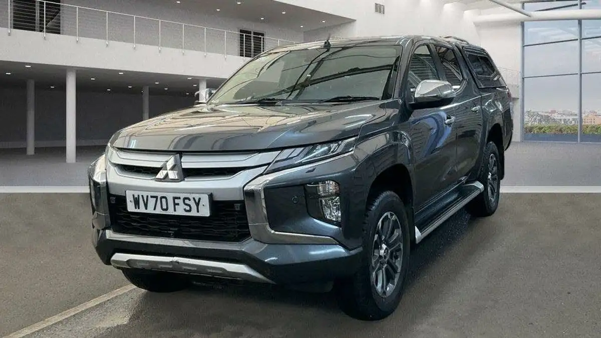 2020-mitsubishi-l200-22di-d-barbarian-x-big-5