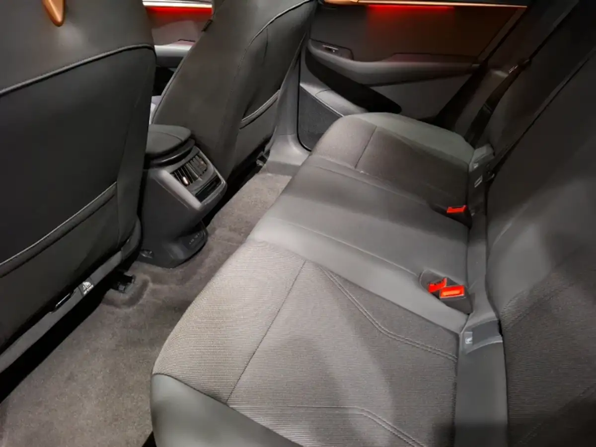 2022-land-rover-range-rover-sport-50-v8-p575-svr-big-5