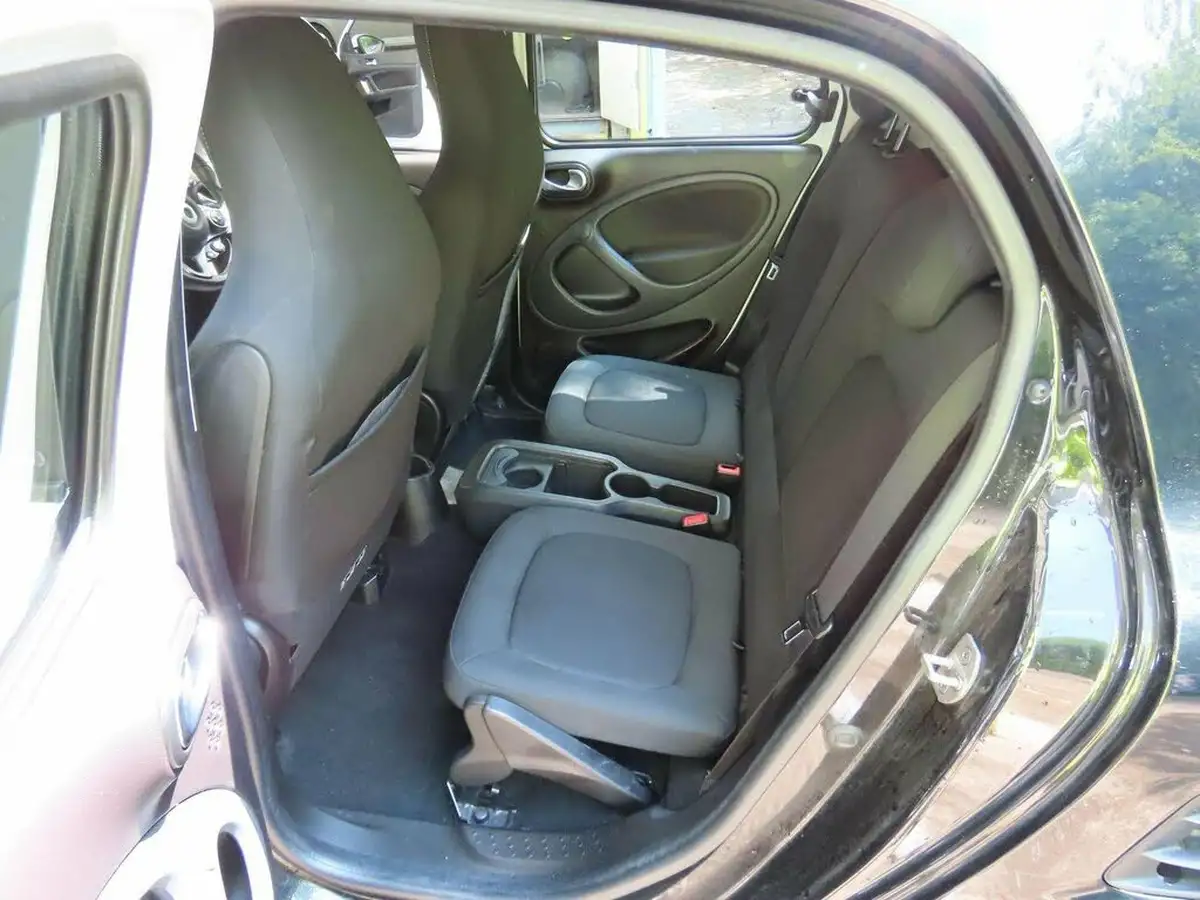 2016-smart-forfour-10-passion-70bhp-ss-big-13