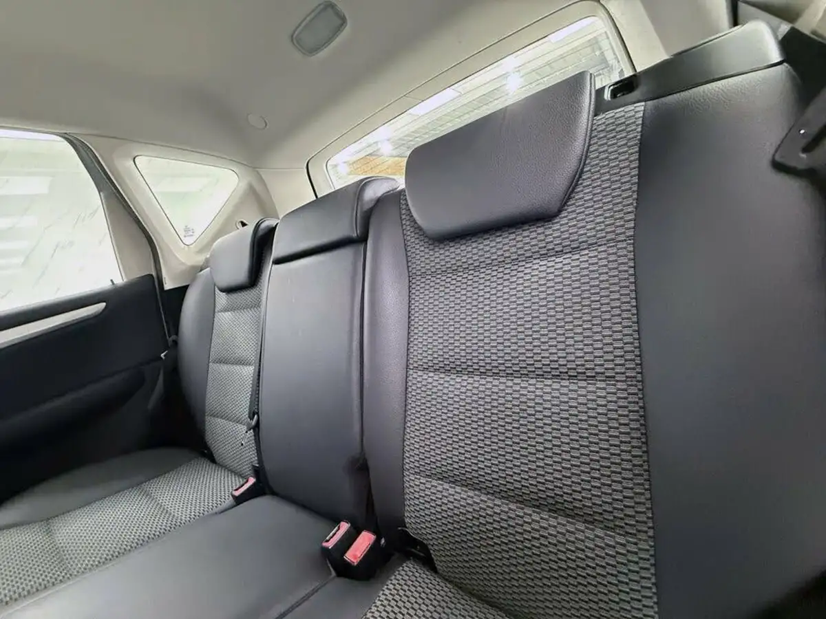 2009-mercedes-benz-a-class-17-a180-avantgarde-se-blue-f-5d-big-19