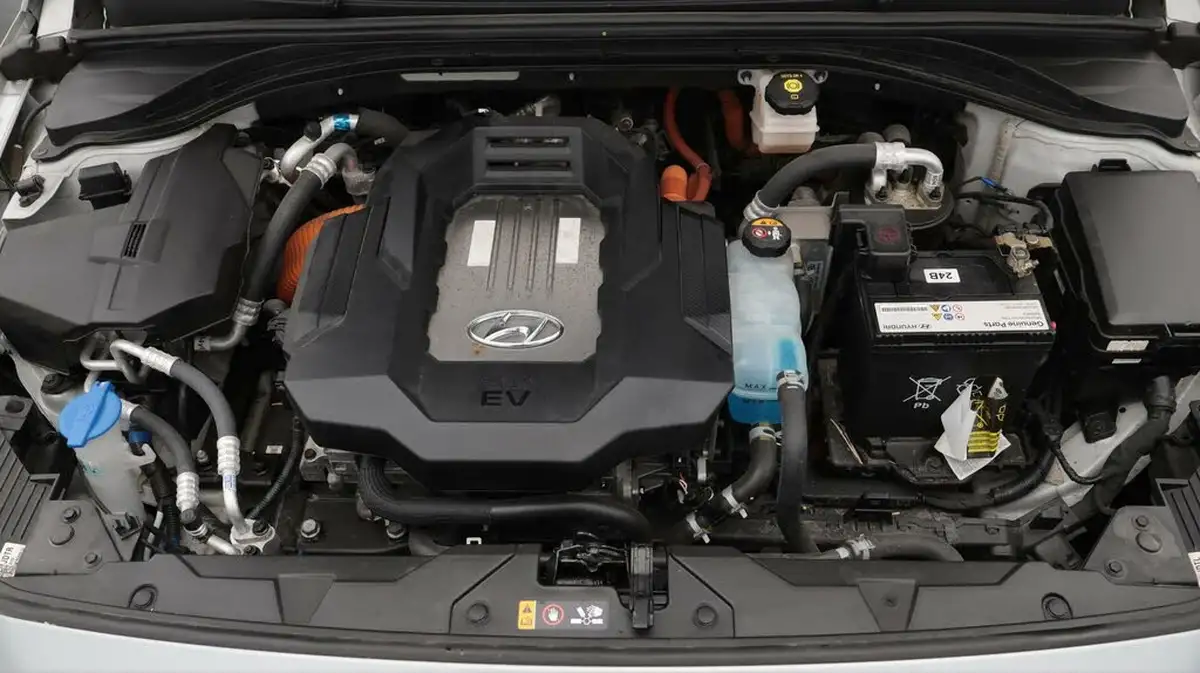 2020-hyundai-ioniq-e-premium-se-electric-100kw-big-19