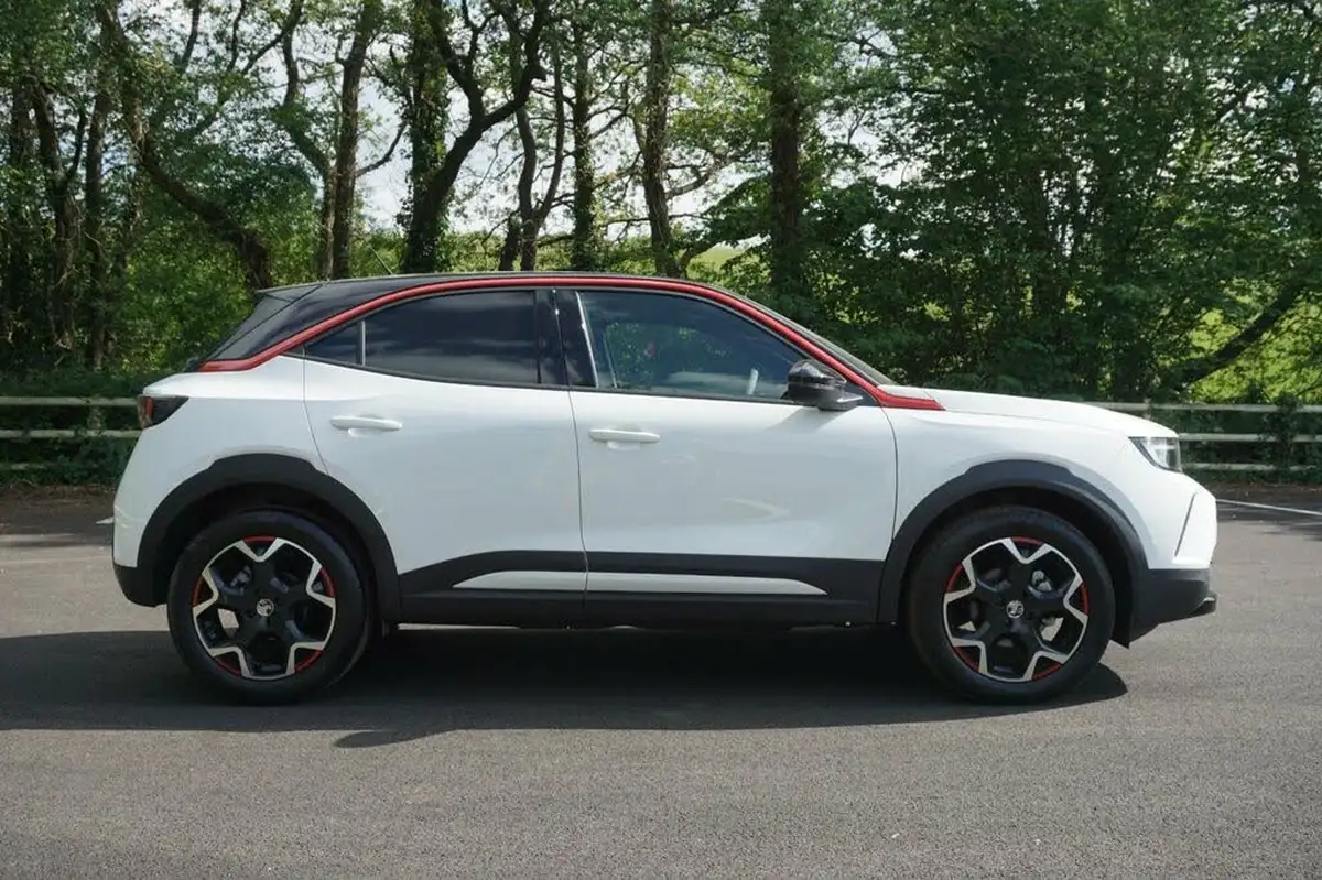 2024-vauxhall-mokka-12-gs-136ps-big-13