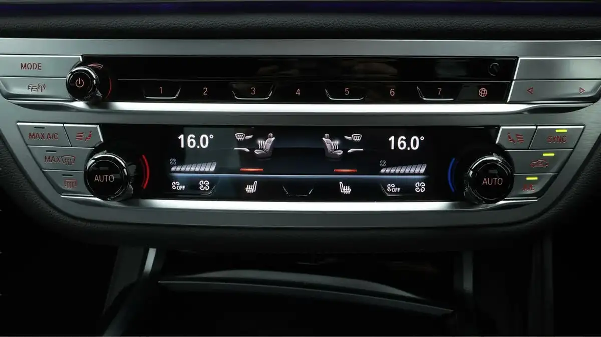 2019-bmw-7-series-30-745e-m-sport-big-12