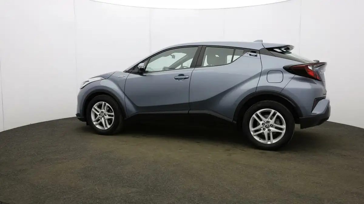 2020-toyota-c-hr-18-vvt-i-icon-parking-pack-big-59