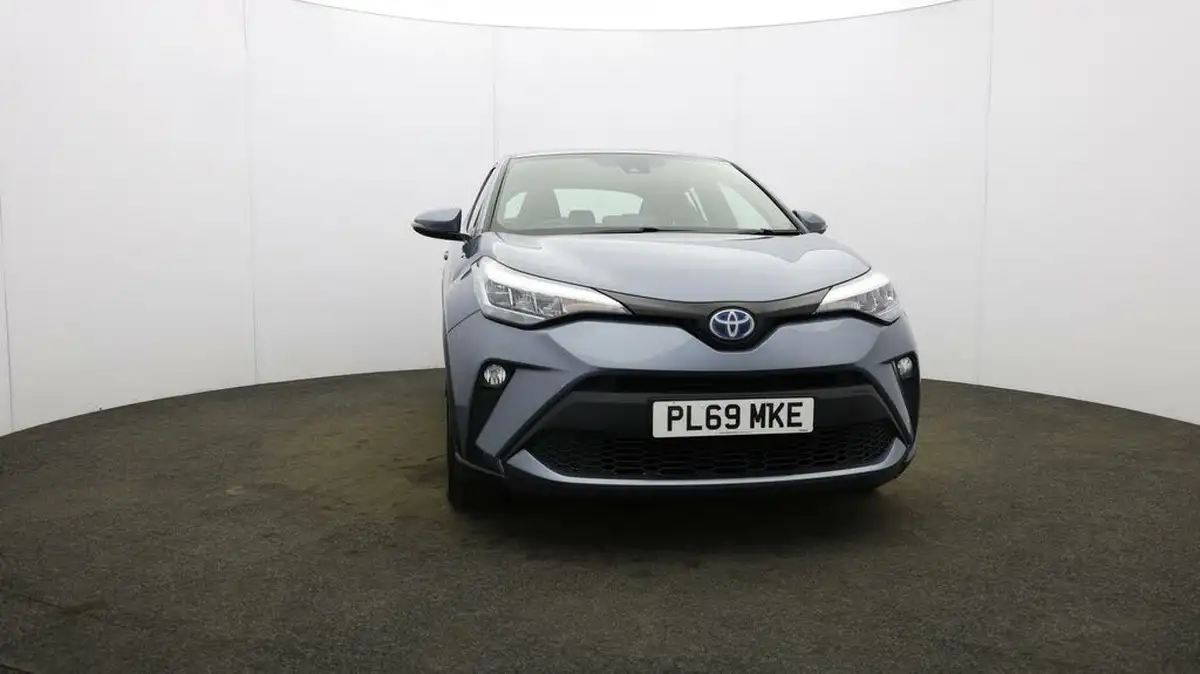 2020-toyota-c-hr-18-vvt-i-icon-parking-pack-big-35