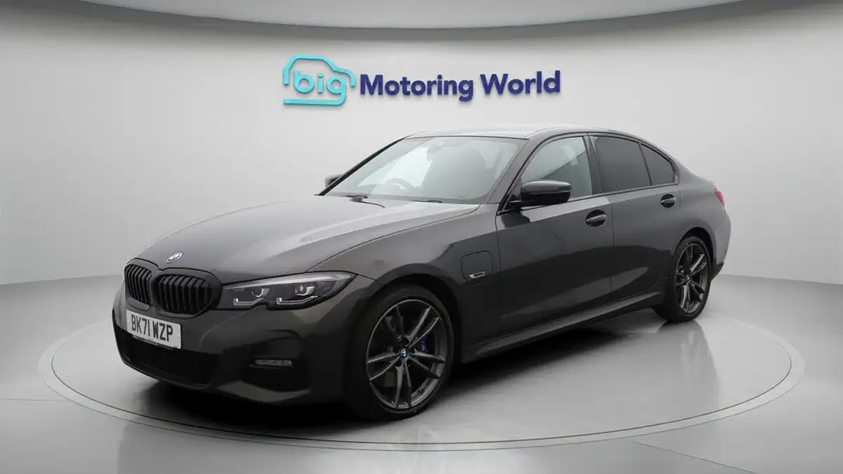 2021-bmw-3-series-20-330e-m-sport-pro-edition-saloon-4d-big-3