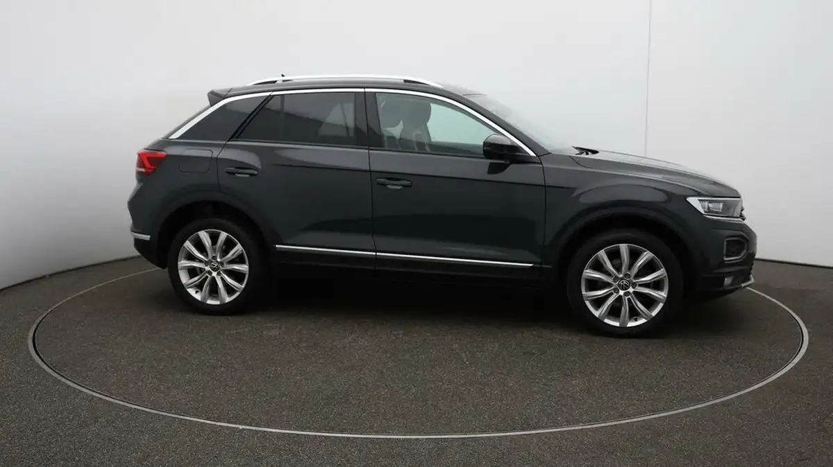 2021-volkswagen-t-roc-20-tsi-sel-big-47