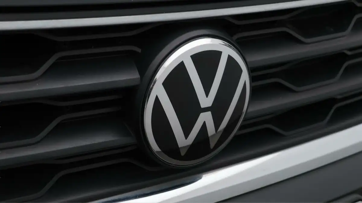 2021-volkswagen-t-roc-20-tsi-sel-big-23
