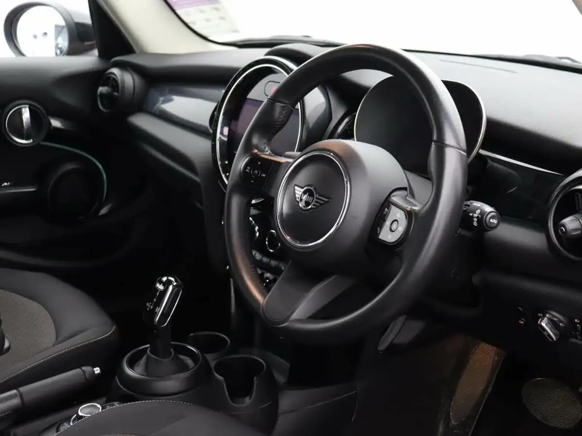 2021-mini-cooper-15-cooper-classic-hatchback-5d-auto-big-18