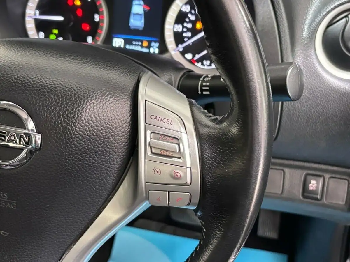 2021-nissan-navara-23dci-tt-tekna-8-navileather-auto-big-15