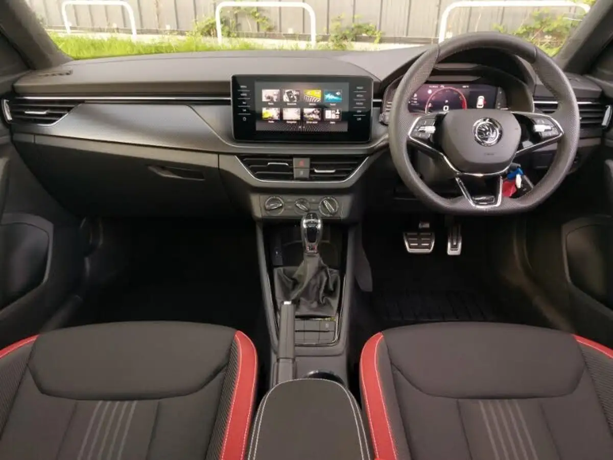 2024-skoda-kamiq-10-tsi-monte-carlo-110ps-dsg-big-2