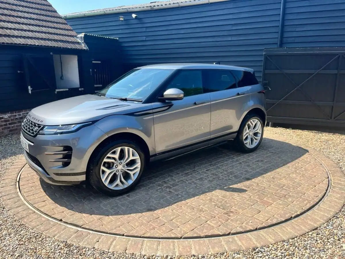 2019-land-rover-range-rover-evoque-20-d150-r-dynamic-s-big-3