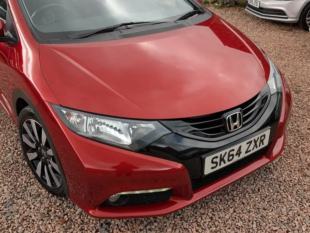 2014-honda-civic-18-se-plus-hatchback-big-1
