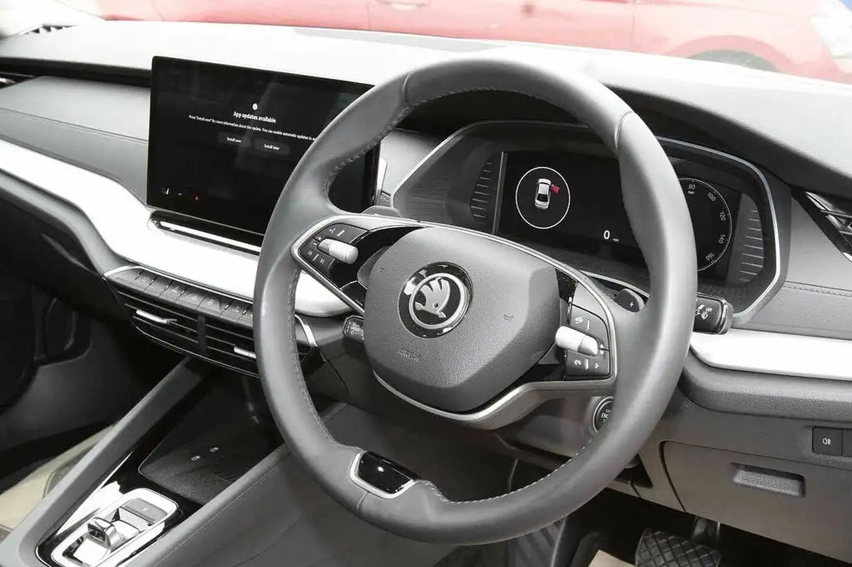 2024-skoda-octavia-15-tsi-e-tec-se-technology-hatchback-big-5