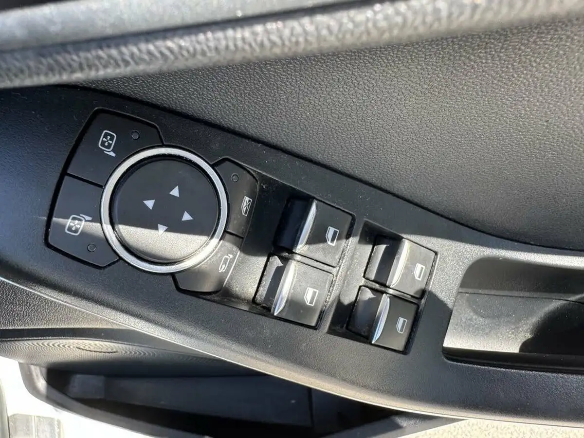 2020-ford-fiesta-10t-st-line-edition-95ps-5d-big-46