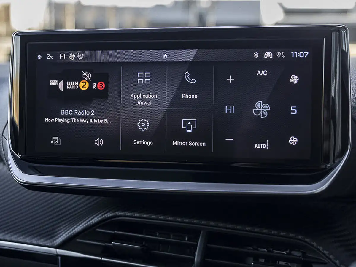 2025-peugeot-2008-suv-12-puretech-allure-130ps-big-9