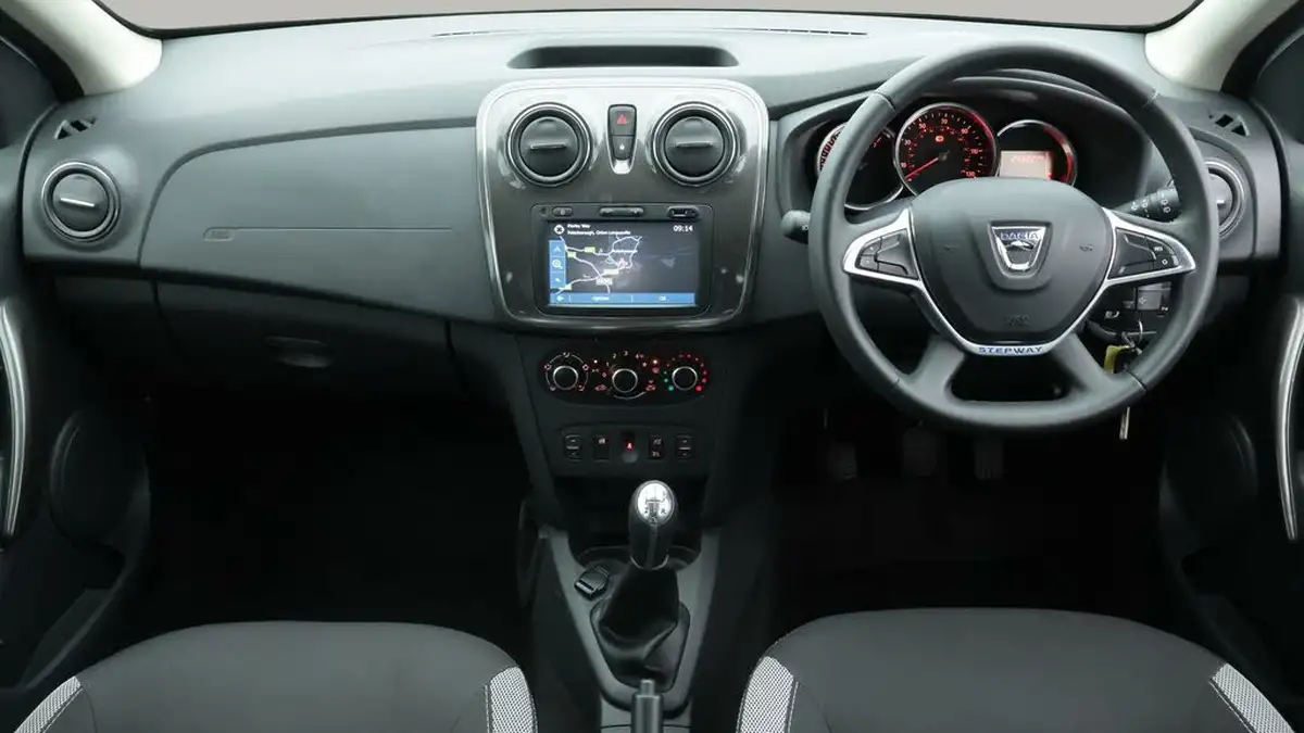2018-dacia-sandero-stepway-09-tce-comfort-big-13