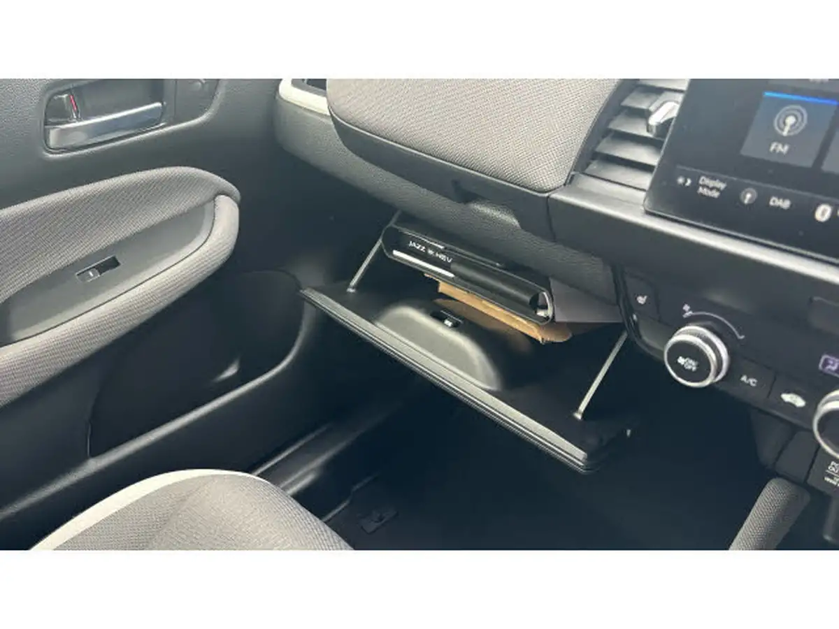 2021-honda-jazz-15-i-mmd-crosstar-ex-109ps-two-tone-big-31