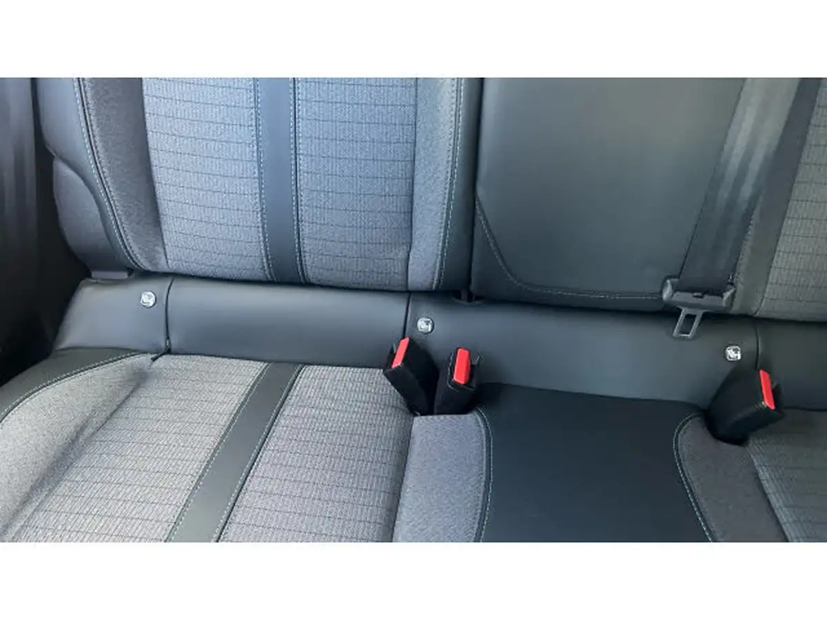 2021-peugeot-208-12-puretech-allure-premium-100bhp-big-16
