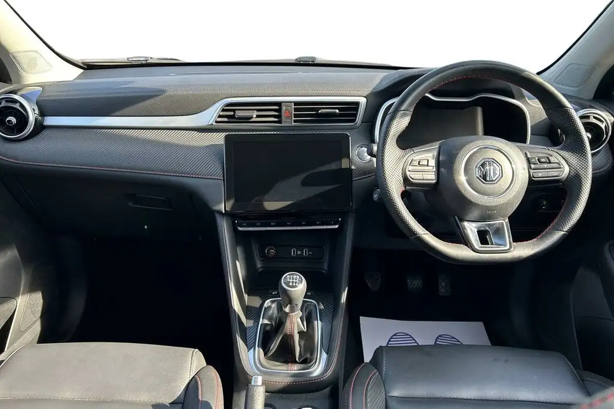 2024-mg-zs-suv-10t-gdi-exclusive-big-8