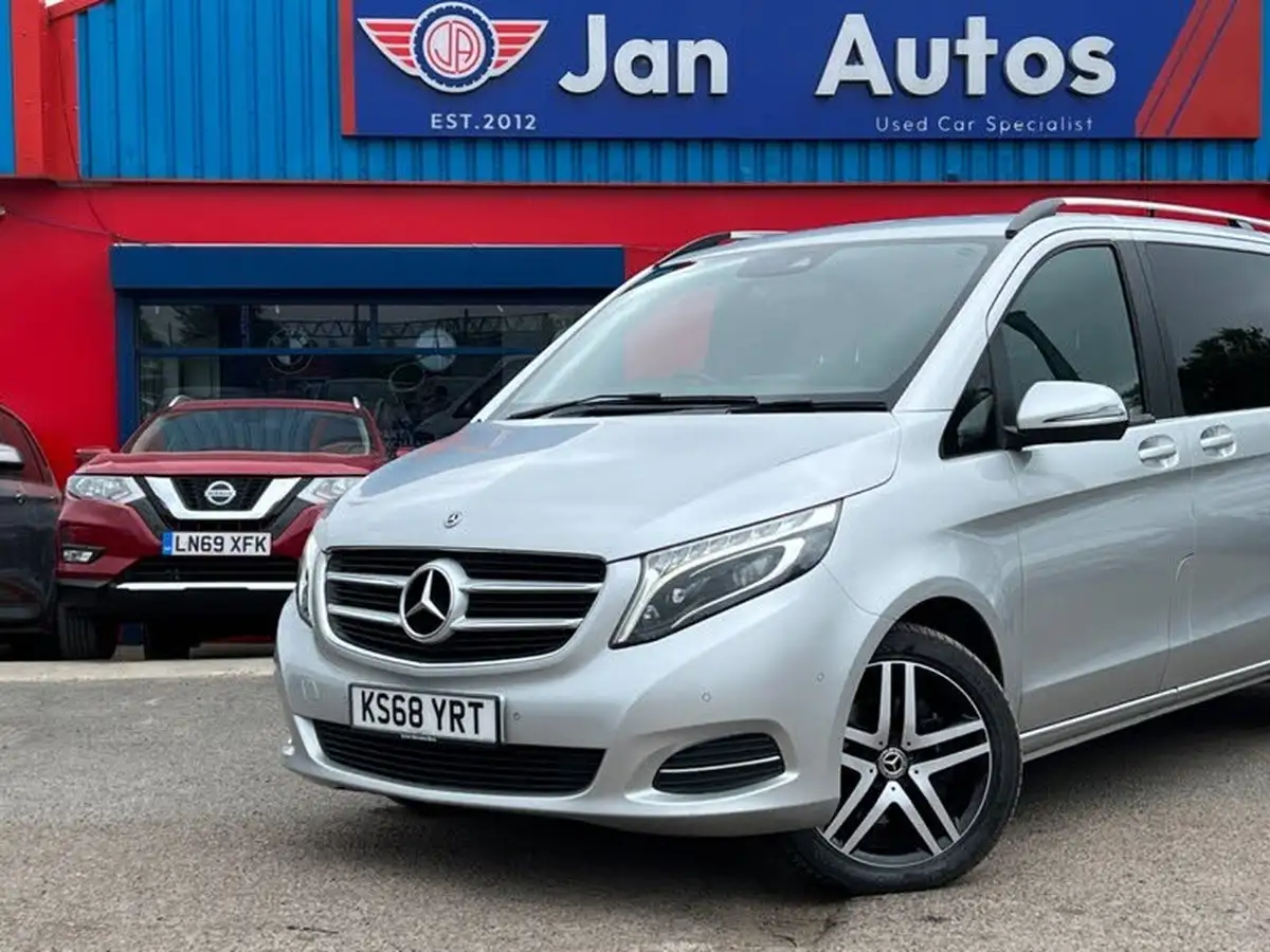 2018-mercedes-benz-v-class-21d-v220d-sport-big-31