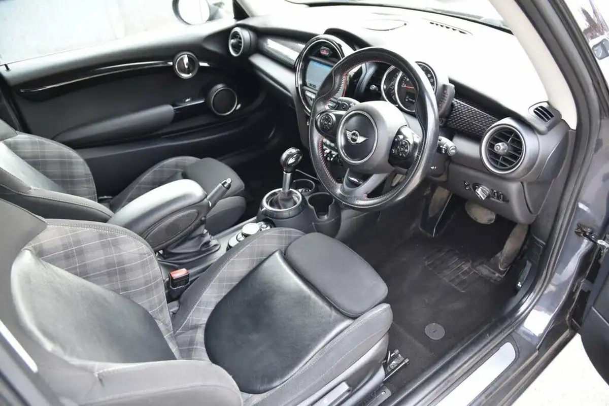2015-mini-cooper-20td-cooper-sd-170bhp-ss-hatchback-3d-sport-auto-big-1