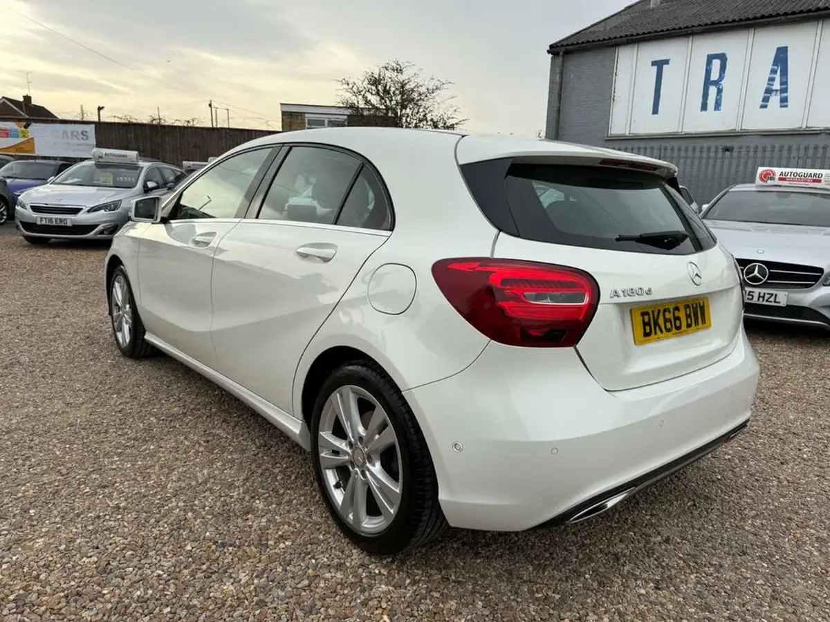 2016-mercedes-benz-a-class-15d-a180d-sport-executivess-7g-dct-big-9