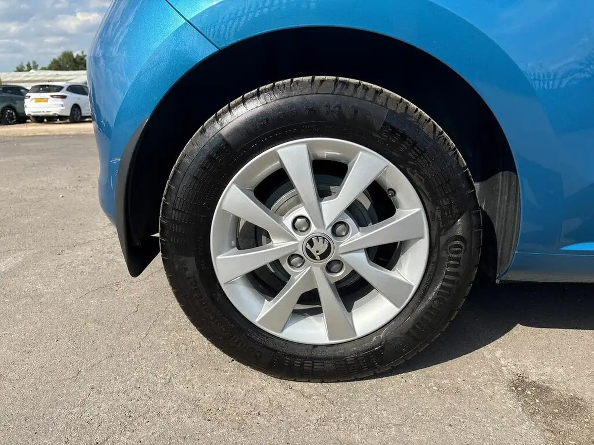 2019-skoda-citigo-10-se-3d-big-7