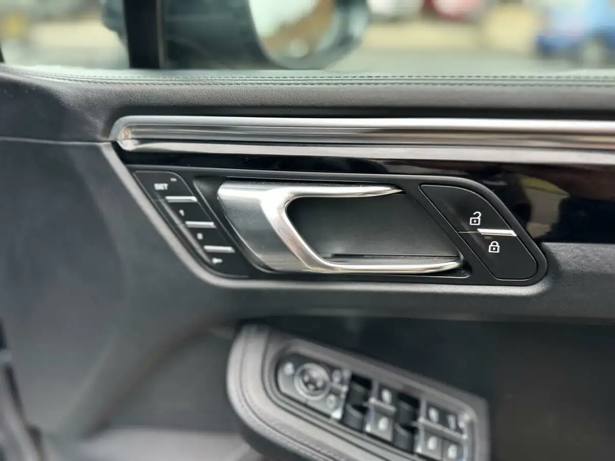 2019-porsche-macan-30-v6-s-big-12