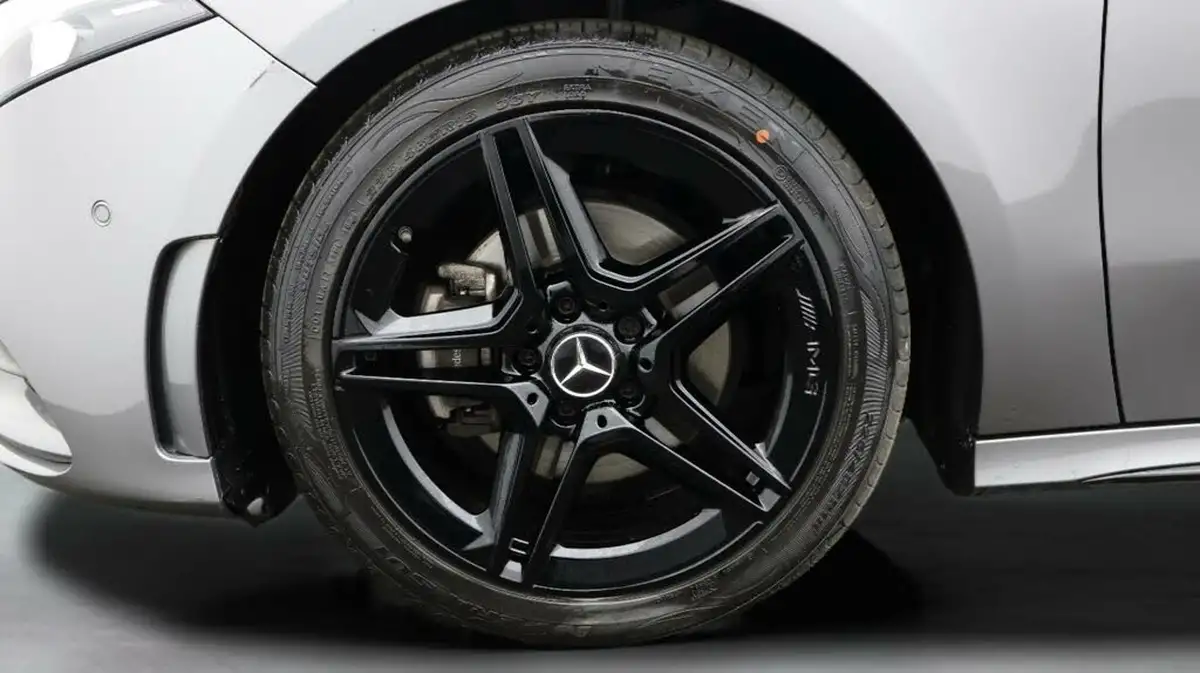 2022-mercedes-benz-a-class-13-a180-amg-line-premium-edition-saloon-4d-7g-dct-big-17