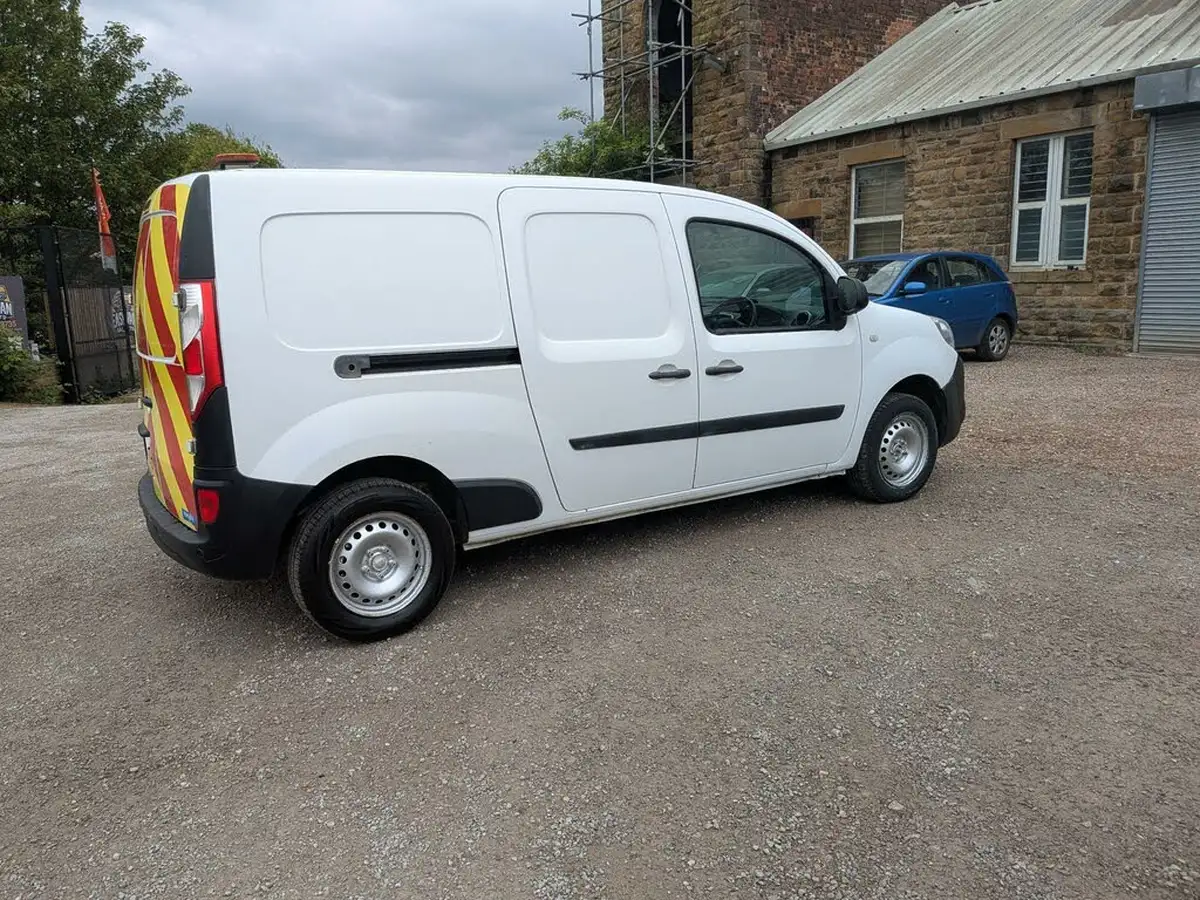 2017-renault-kangoo-maxi-15td-ll21-energy-dci-110-maxi-business-eu6-panel-1461cc-big-43