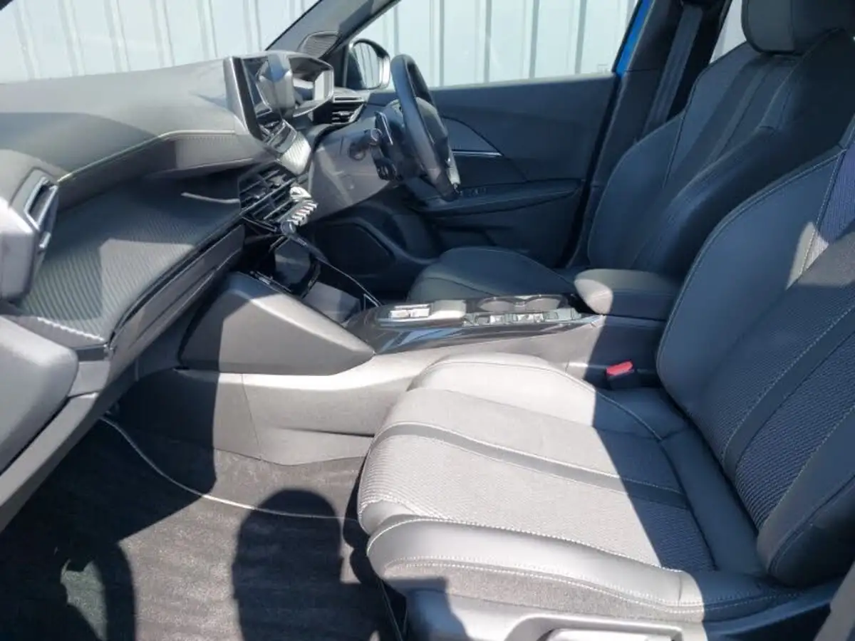 2024-peugeot-2008-suv-12-puretech-gt-130ps-eat8-big-4