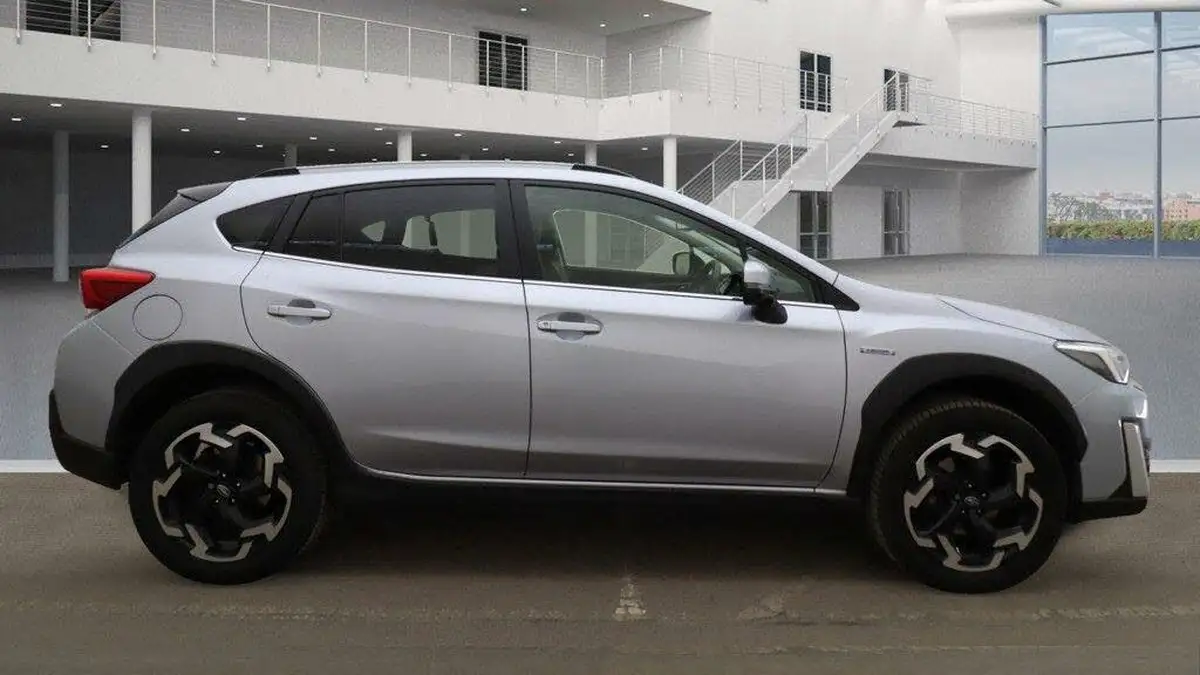 2022-subaru-xv-20i-e-boxer-se-premium-big-6
