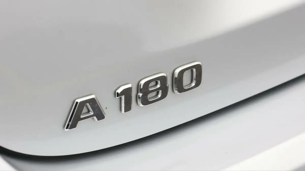 2021-mercedes-benz-a-class-13-a180-sport-executive-hatchback-5d-7g-dct-big-19