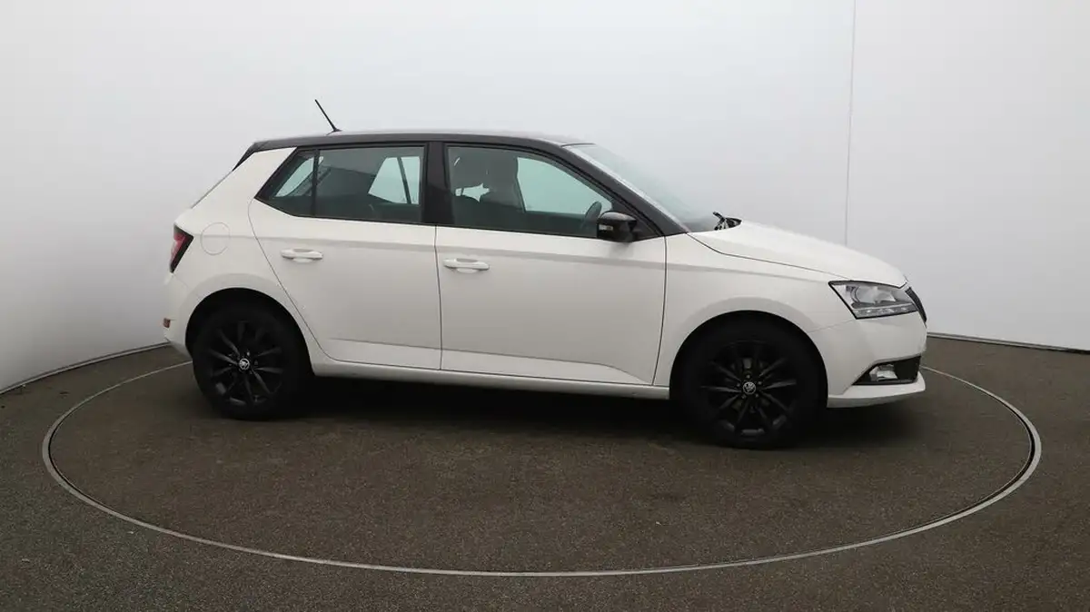 2021-skoda-fabia-10-mpi-colour-edition-60ps-big-46