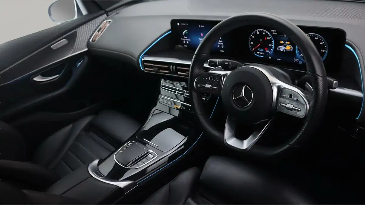 2021-mercedes-benz-eqc-e-eqc-400-amg-line-big-8