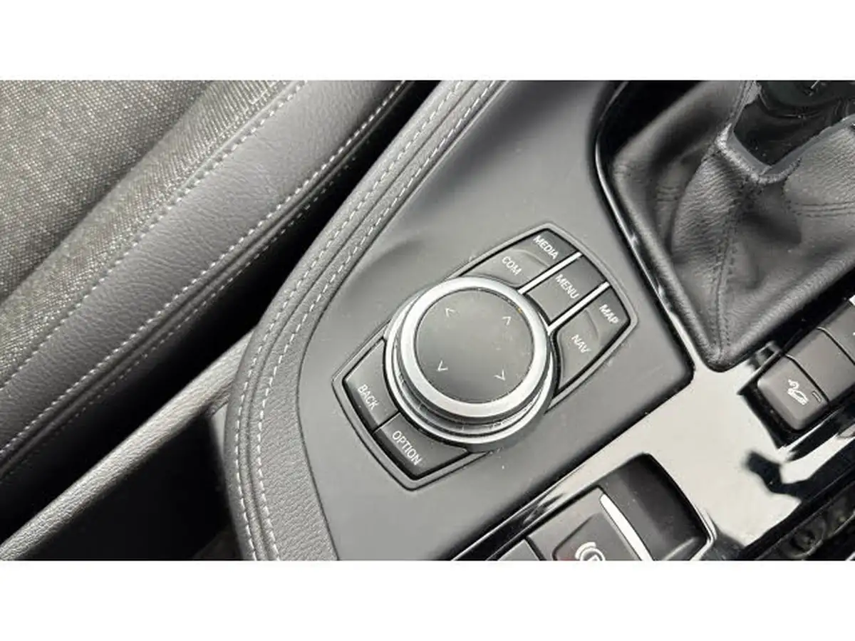 2021-bmw-x1-20-xdrive20i-sport-big-19