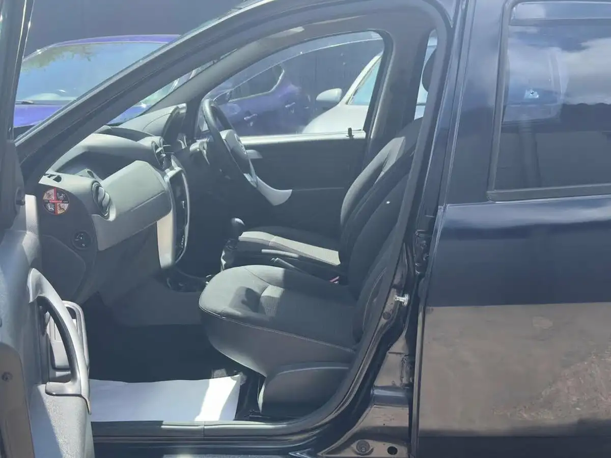 2013-dacia-duster-15d-ambiance-109bhp-4x4-big-37