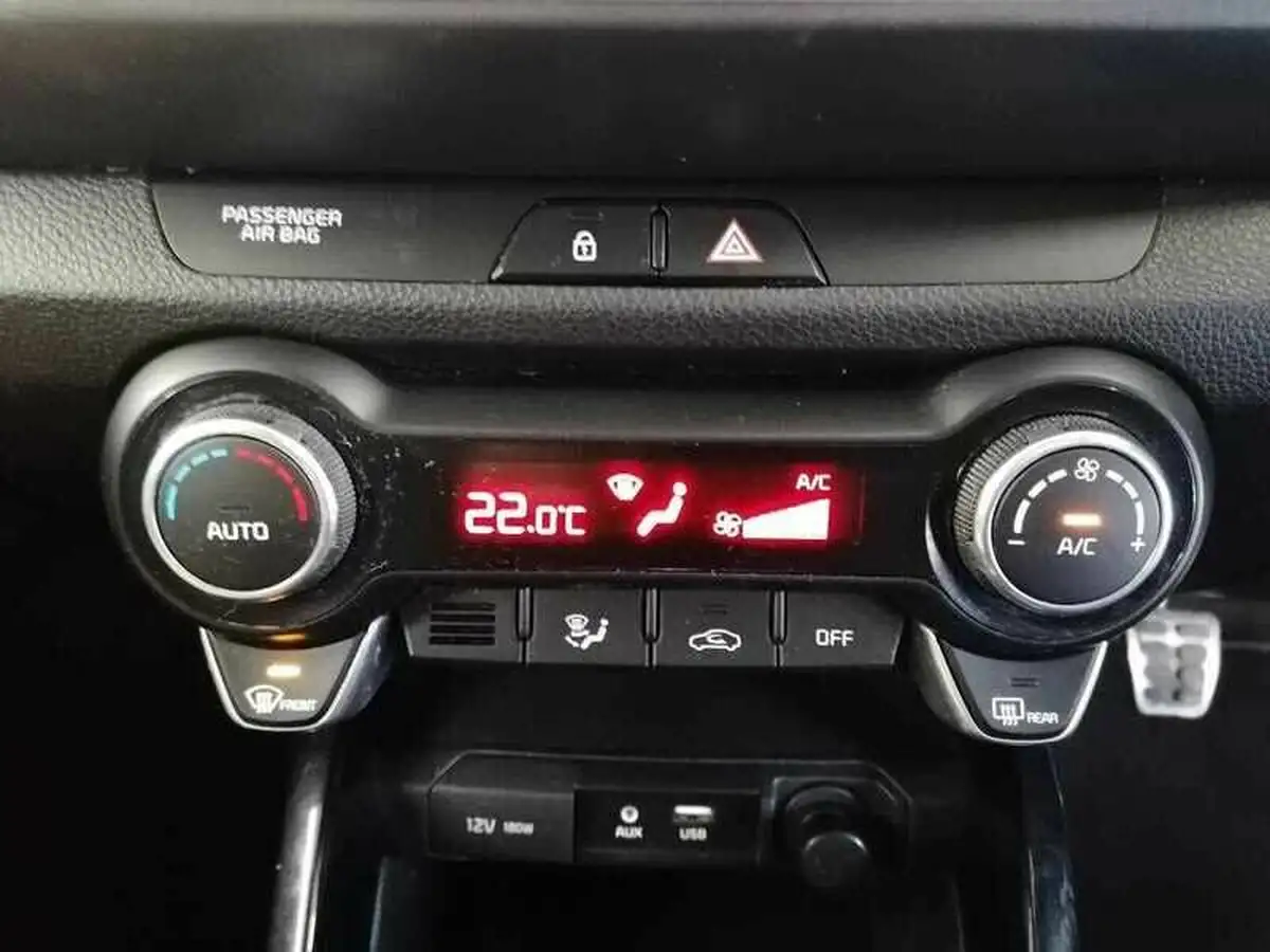 2019-kia-stonic-10-t-gdi-4-big-19