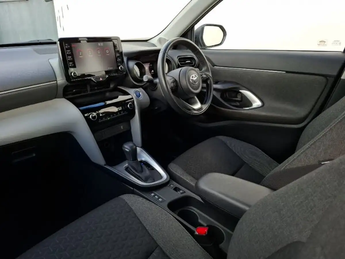 2022-toyota-yaris-cross-15-vvt-i-icon-big-4