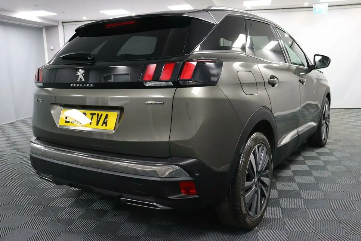 2018-peugeot-3008-suv-12-puretech-gt-line-premium-big-18