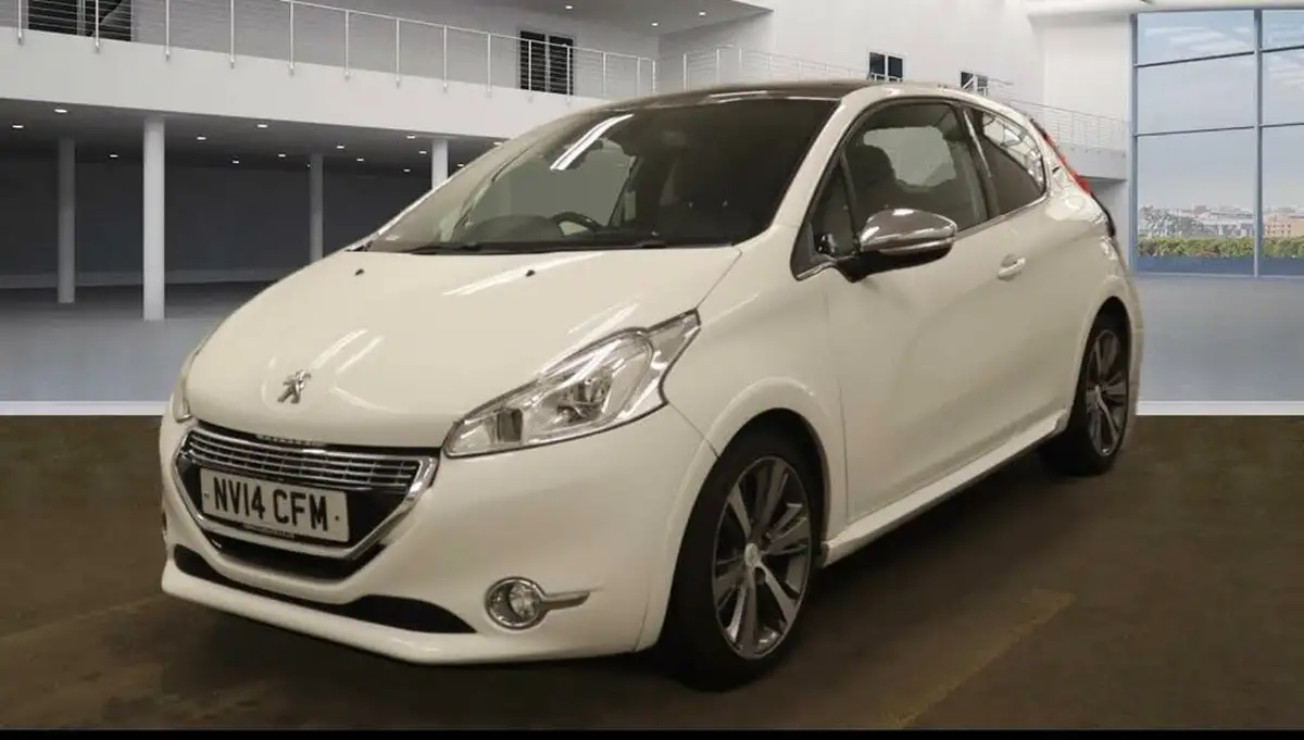 2014-peugeot-208-16td-xy-115bhp-big-1