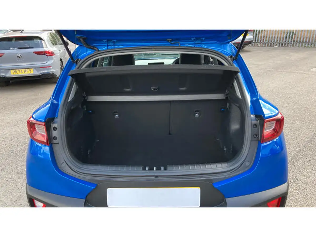 2024-kia-stonic-10-t-gdi-gt-line-s-98bhp-dct-big-3