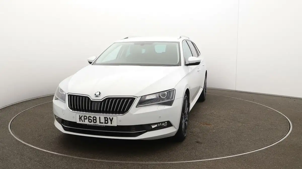 2018-skoda-superb-20tdi-scr-se-l-executive-190ps-estate-big-30