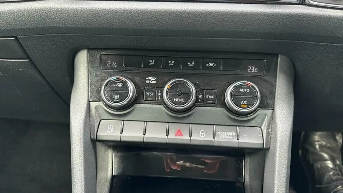 2021-skoda-kodiaq-15-tsi-se-5-dsg-big-21