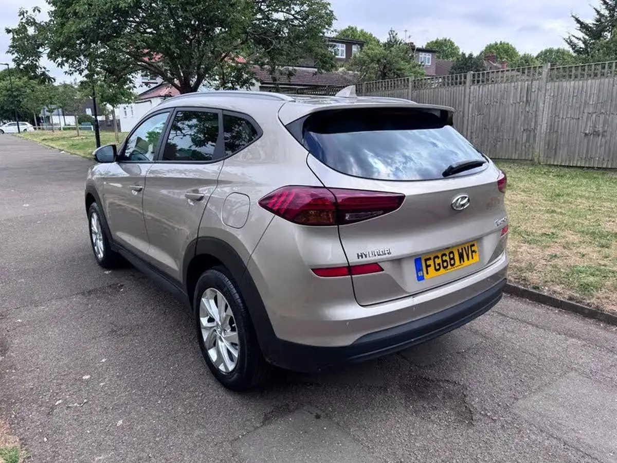 2018-hyundai-tucson-16-gdi-se-nav-big-8