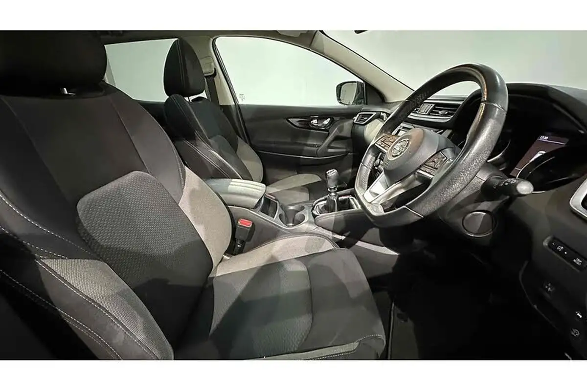 2021-nissan-qashqai-13-dig-t-n-connecta-140ps-big-27