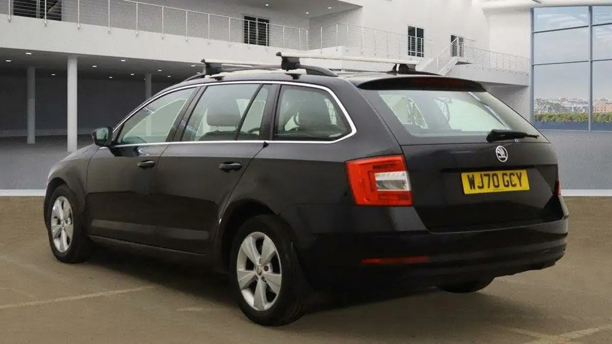 2020-skoda-octavia-10-tsi-se-technology-115ps-estate-big-3