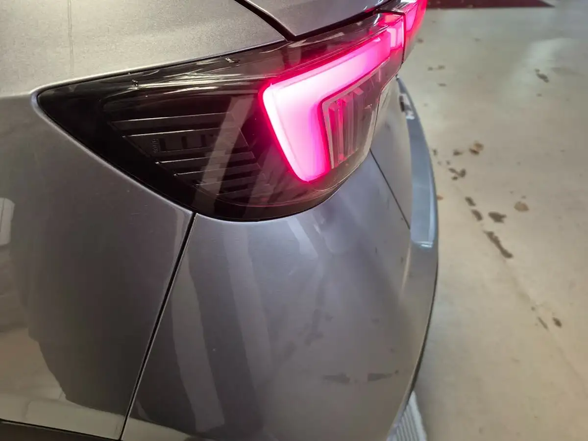 2021-vauxhall-mokka-12-elite-nav-130ps-auto-big-8